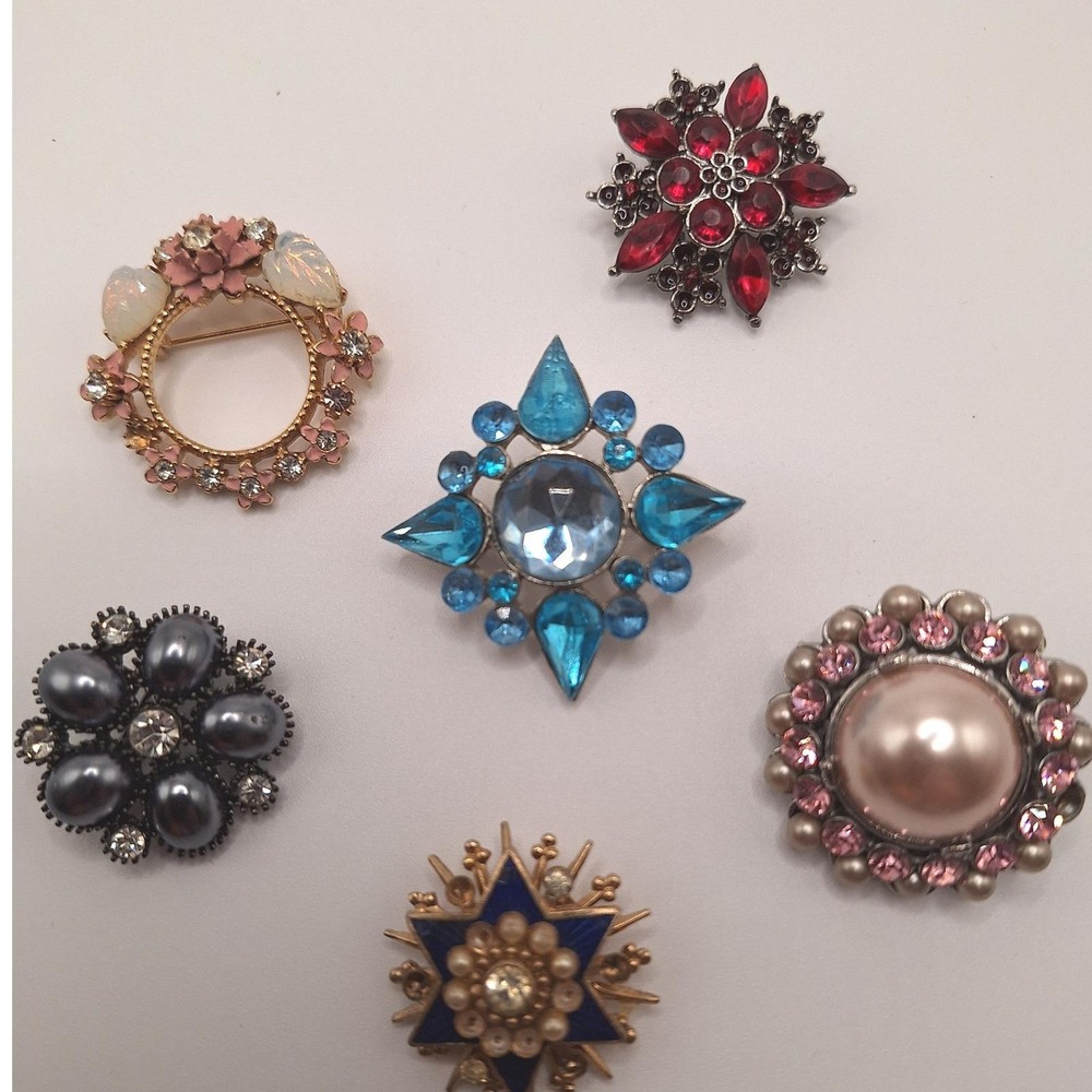 Vintage brooch lot of 6 floral starburst clusters rhinestones blue red pink